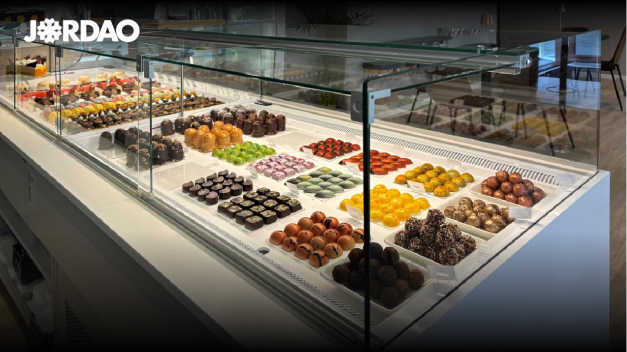 O universo das chocolaterias: história, tradição e o papel da exposição perfeita na experiência do chocolate 